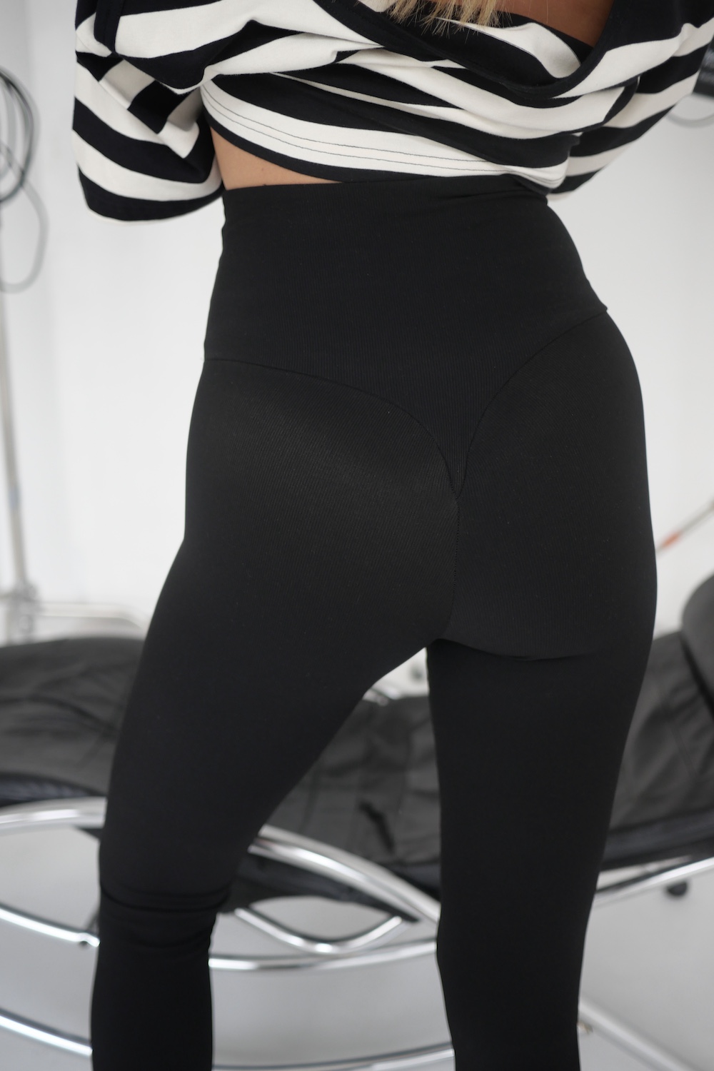 Legginsy Lifestyle black - tył